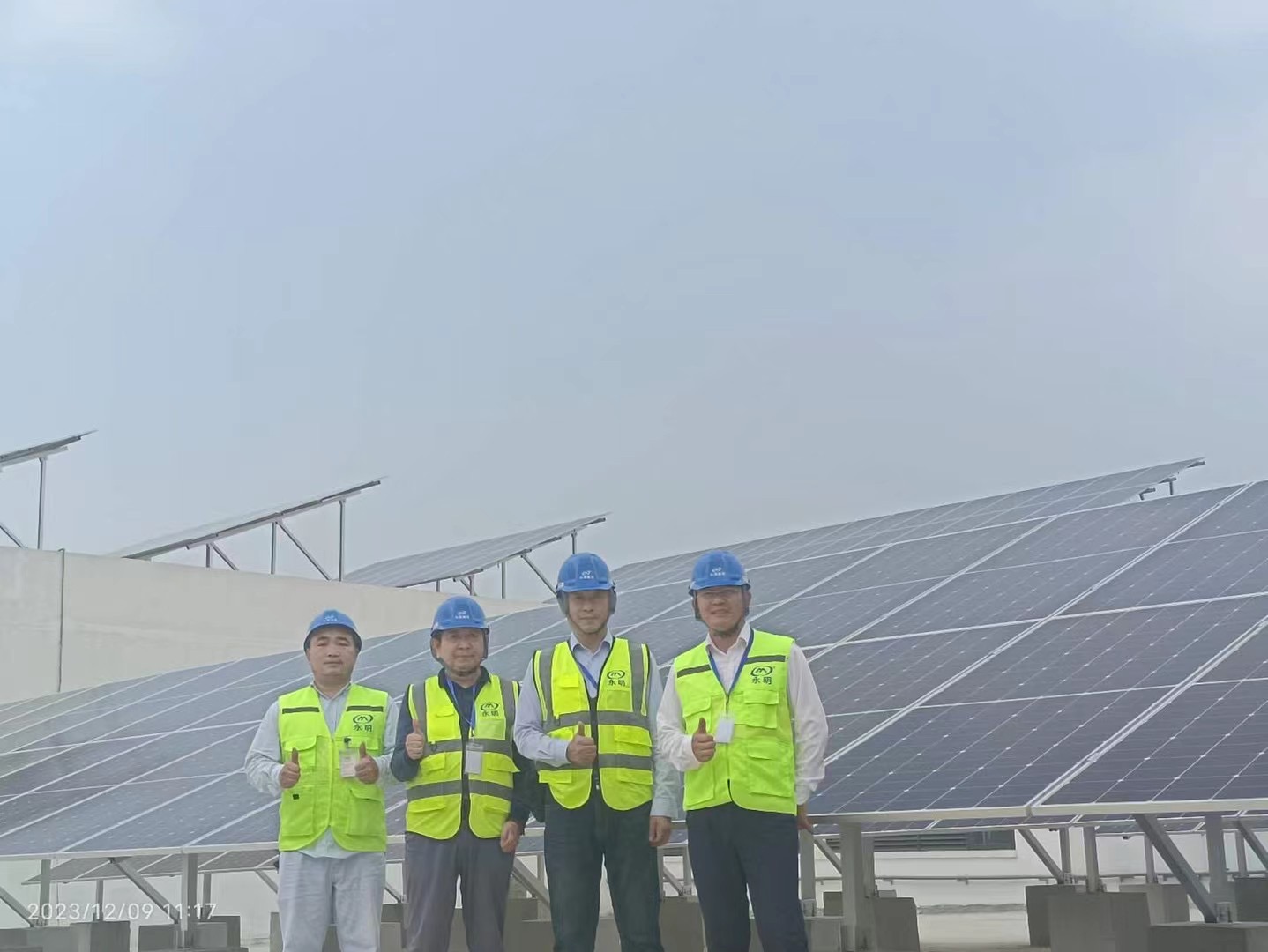 臨近年底，熊總前往越南公司追趕工程進度